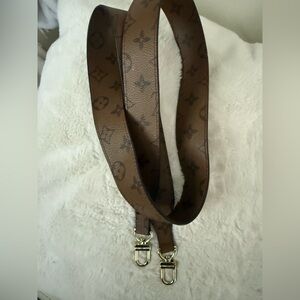 Fashion Brown Monogram Canvas Shoulder Strap with Gold Hardware